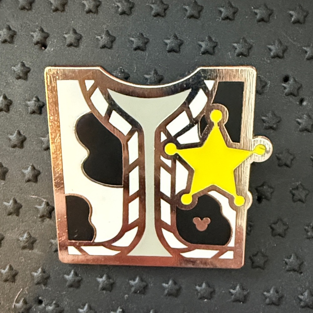 Disney Enamel Pin Woody Sheriff Star Letter Pin - Toy Story